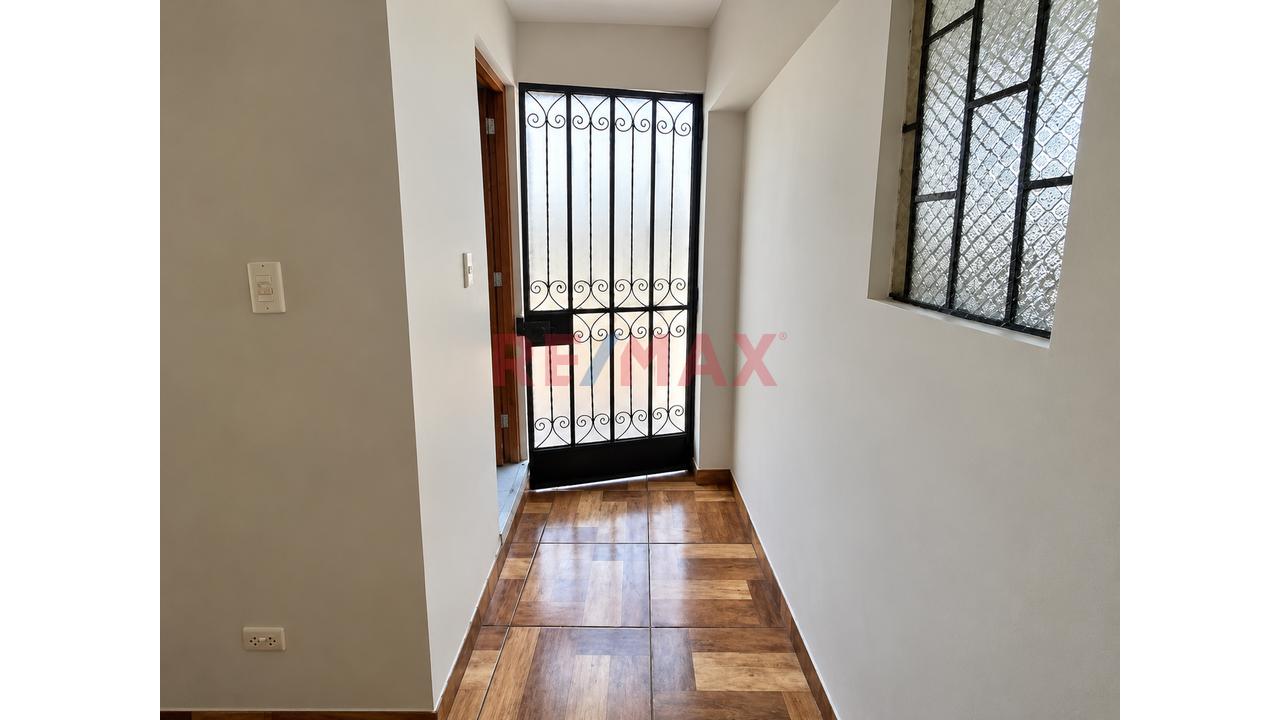 Se Alquila Departamento En Surquillo De 75M2 /4To Piso — foto 4