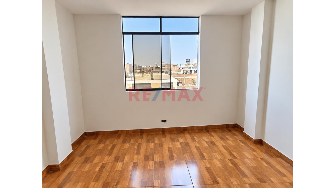 Se Alquila Departamento En Surquillo De 75M2 /4To Piso — foto 13