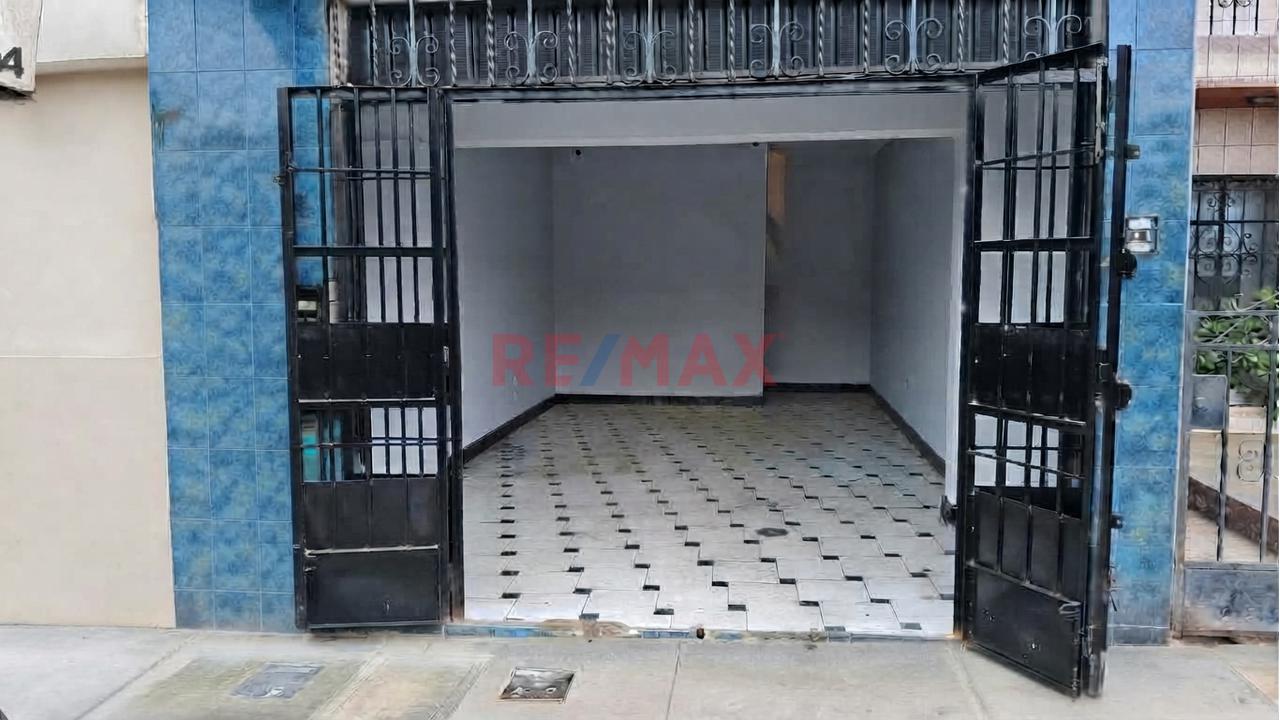 Local Comercial - Av Alfredo Mendiola - 2
