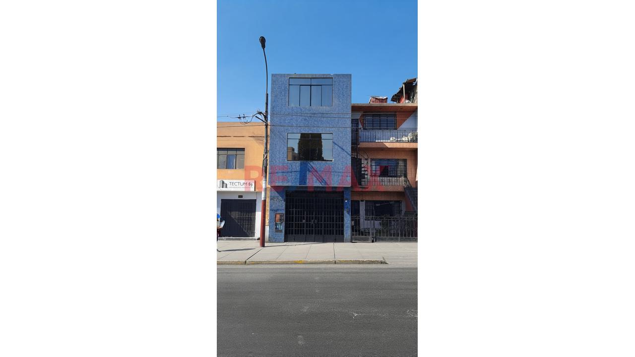 Local Comercial - Av Alfredo Mendiola - 4