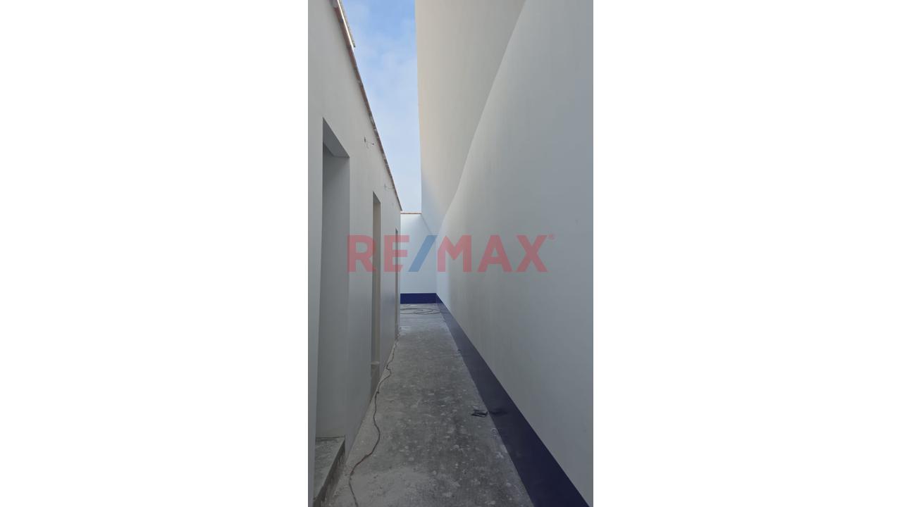 ¡Gran Oportunidad Para Tu Empresa! Local Industrial En Av. Faucett - 5