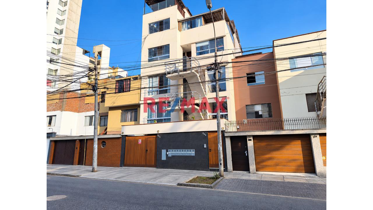 Alquilo Departamento De 2 Dormitorios En Urb. Jorge Chavez Surquillo