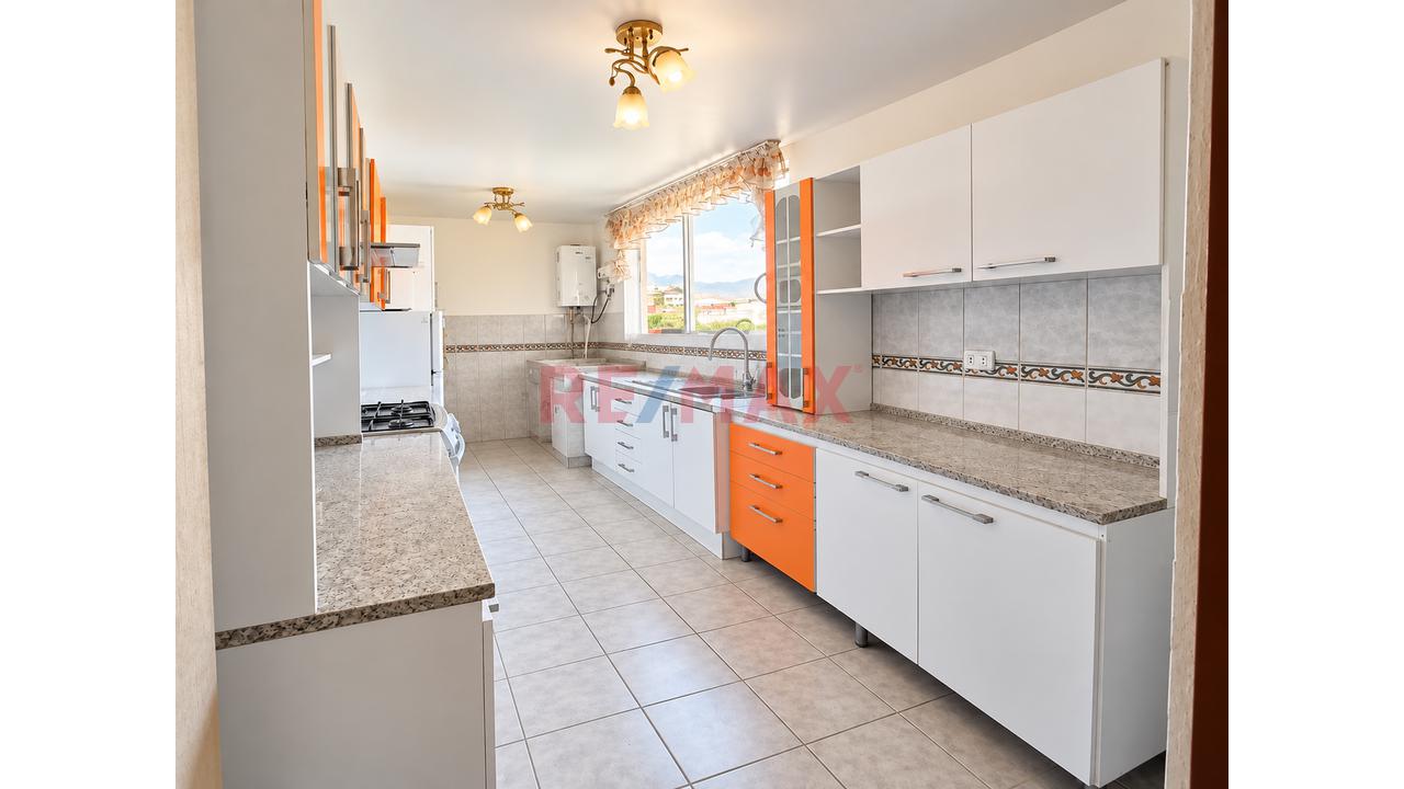 🏡✨ ¡Vive Con Comodidad Y Seguridad En Manantiales, Cusco! ✨🏡 — foto 3