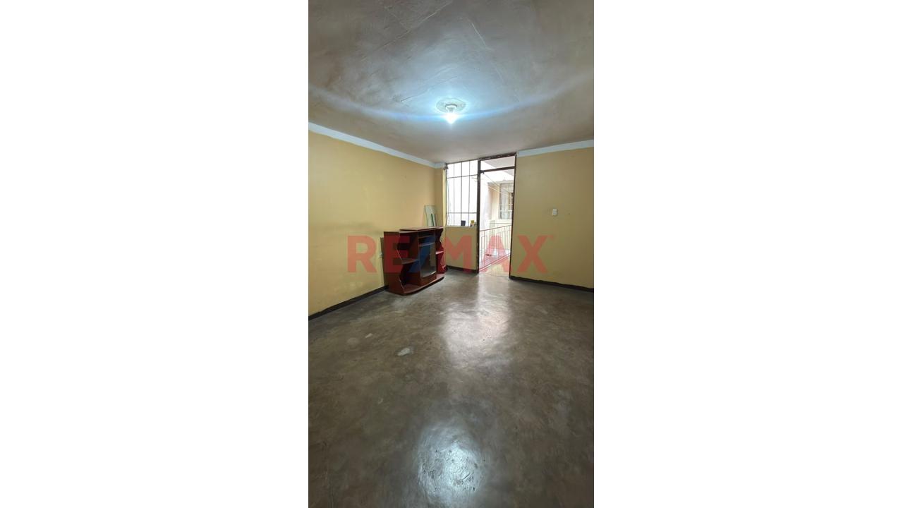 🏡 Casa De 3 Pisos En Venta En Cercado De Lima — foto 5