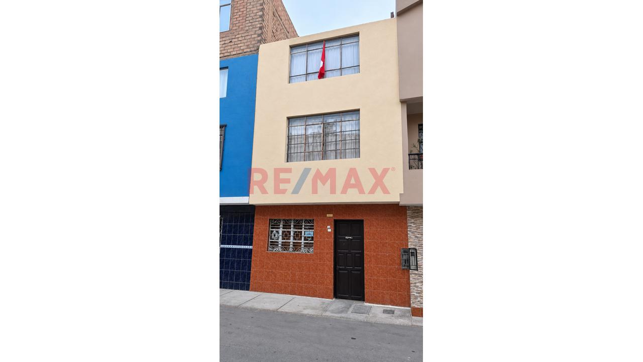 🏡 Casa De 3 Pisos En Venta En Cercado De Lima - 7