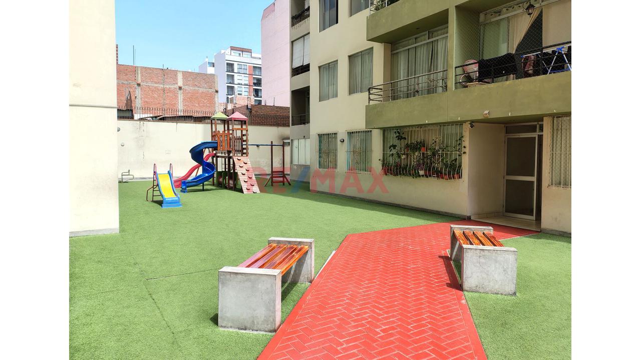 Departamento En Venta En Magdalena | Diseño Funcional, Cocina Renovada Y Almacenamiento Integrado — foto 14