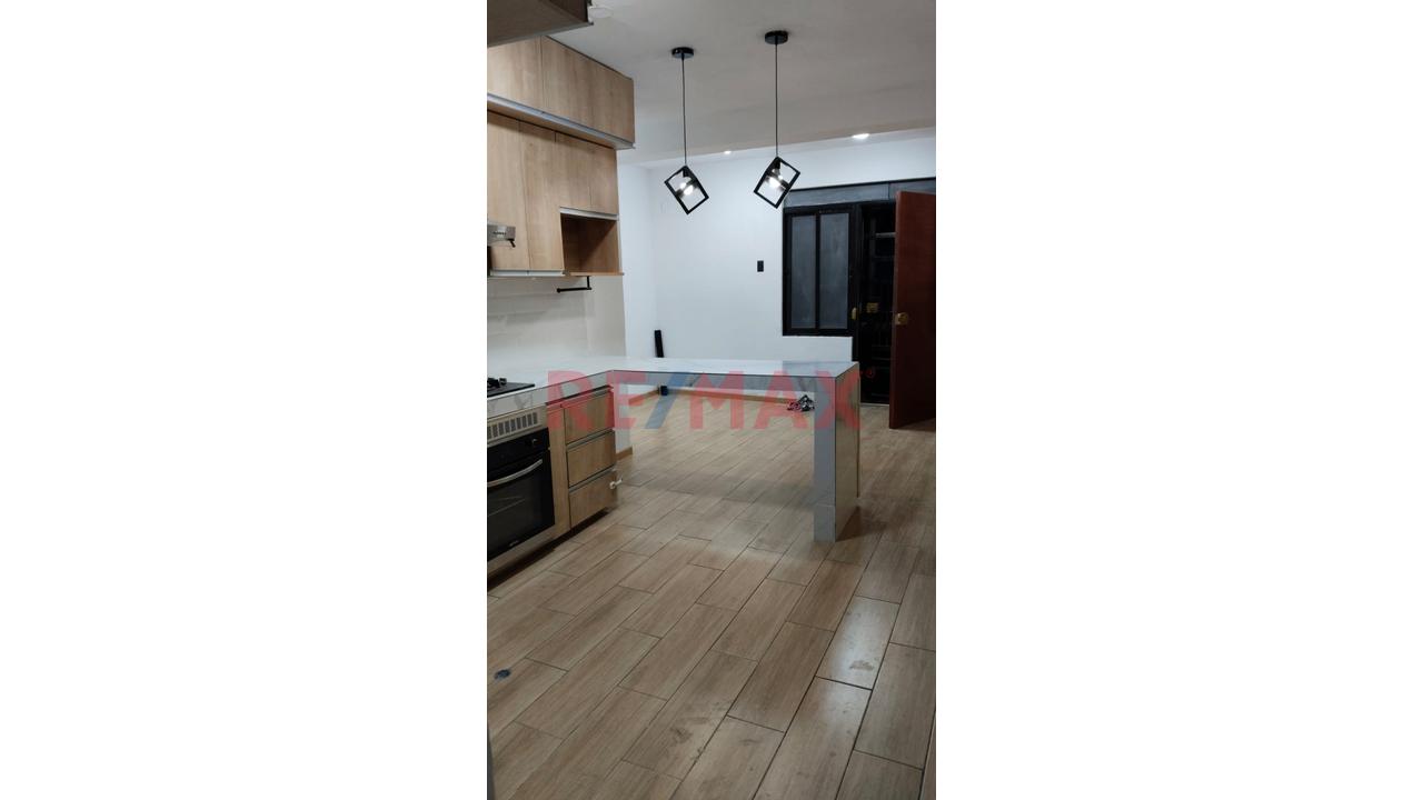 Alquiler De Minidepartamento De 40 M² En El Callao – Frente A Mallplaza Bellavista — foto 3