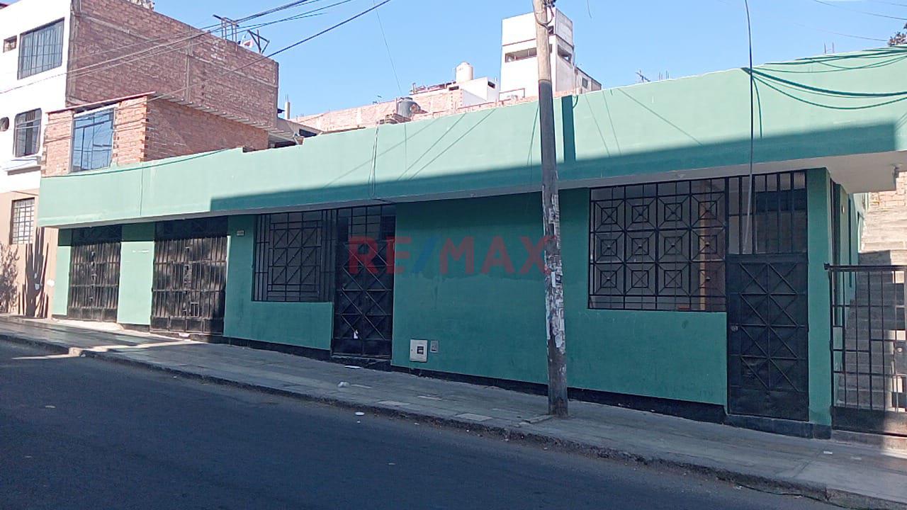 Alquiler De Local Comercial - 2