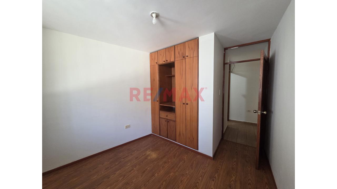 Alquiler Departamento Urb. Tahuaycani — foto 12