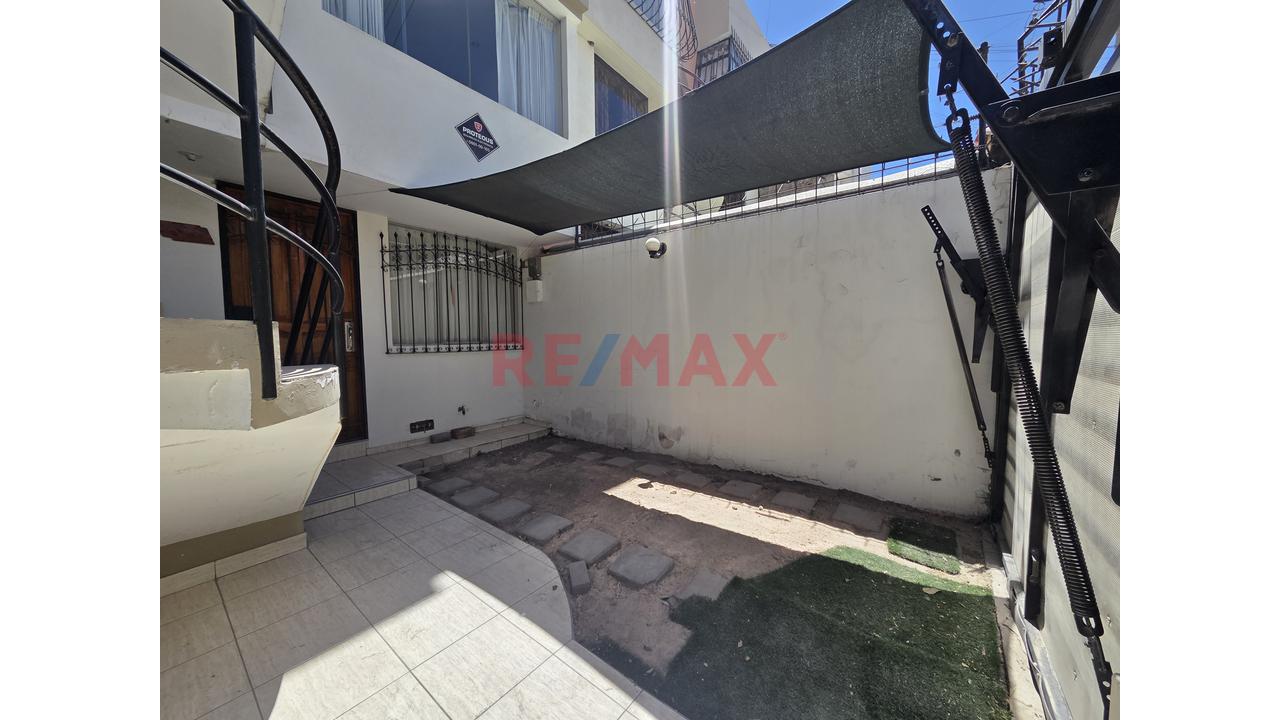 Alquiler Departamento Urb. Tahuaycani - 18