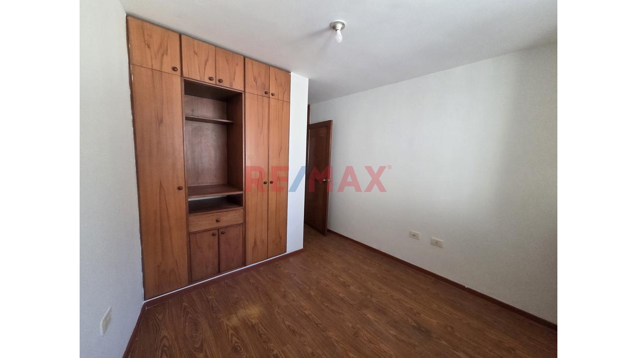 Alquiler Departamento Urb. Tahuaycani — foto 14