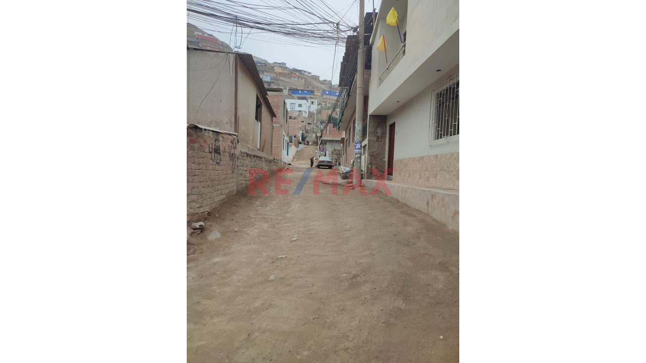 Se Vende Casa A Precio De Terreno En Urb. Santa Rosa En Pte. Piedra — foto 13