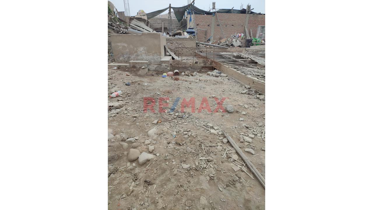 Se Vende Casa A Precio De Terreno En Urb. Santa Rosa En Pte. Piedra — foto 10