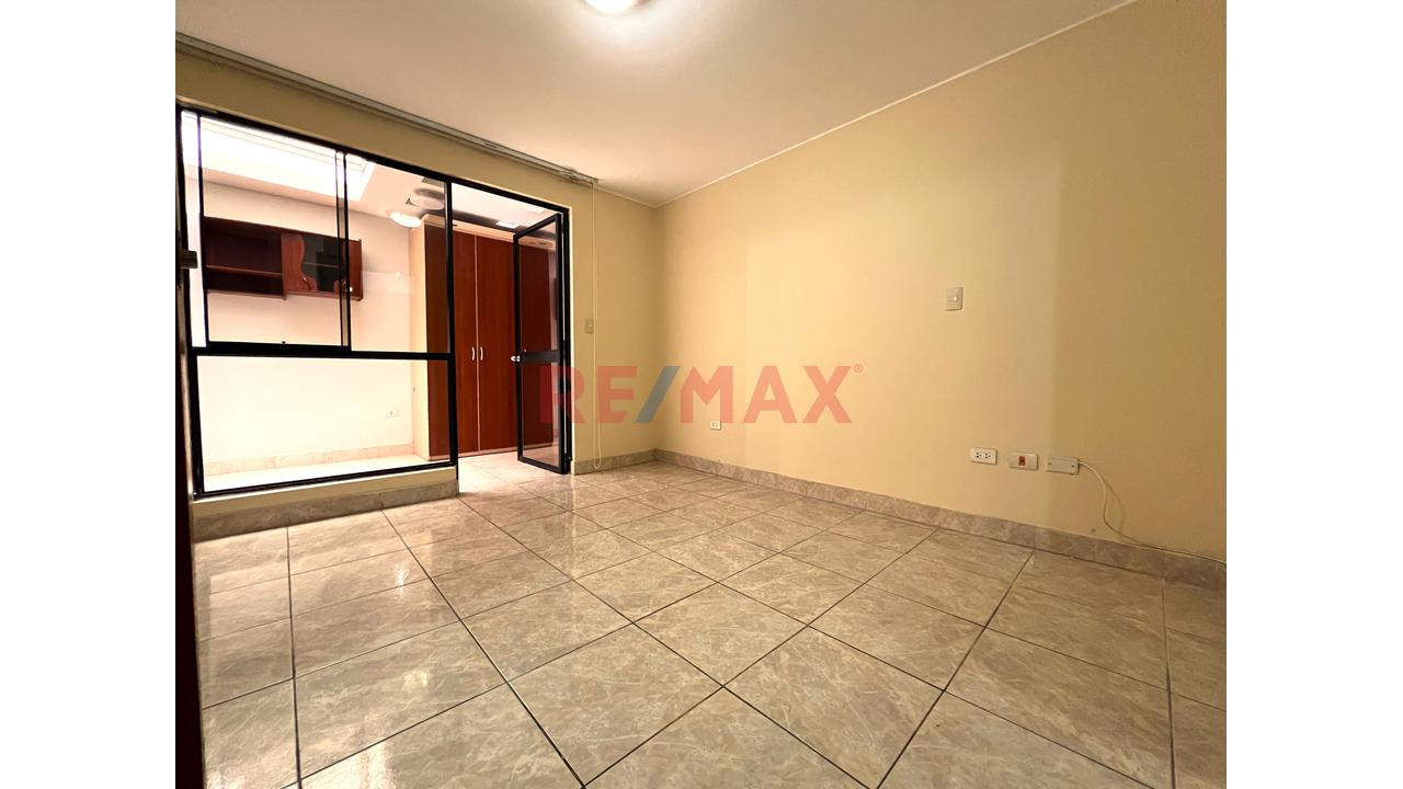 🌟 ¡Oportunidad En Surco! Departamento En Venta – Amplio, Iluminado Y Estratégico — foto 9