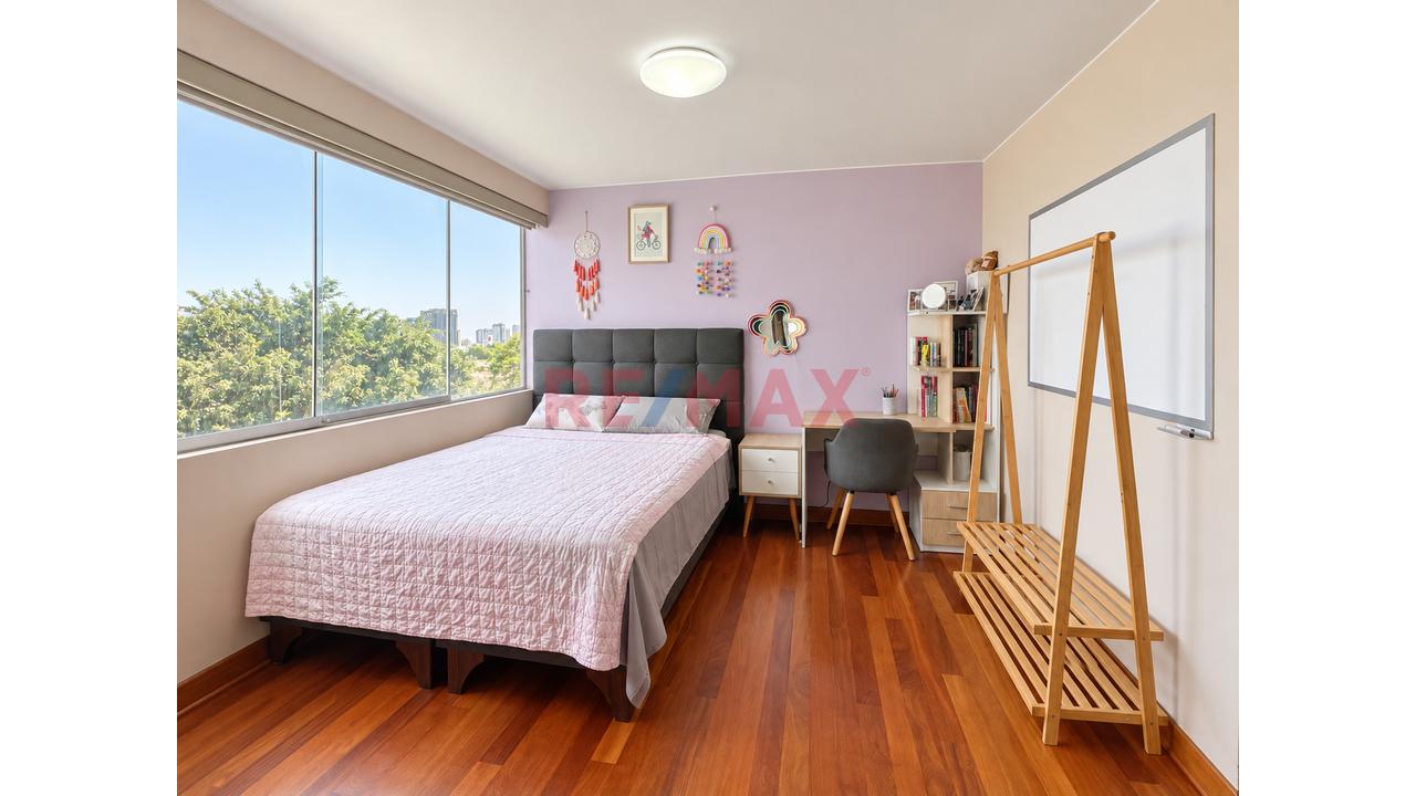 Dúplex En La Aurora, Miraflores | Amplitud Y Terraza Privada Con Piscina - 7