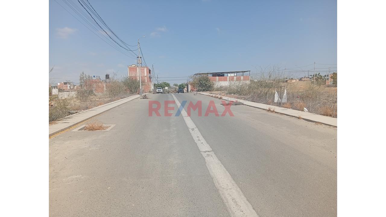 Se Vende Terreno En Urb Boulevard Park Plaza Cuadrante Q3 Fh 42 - 3