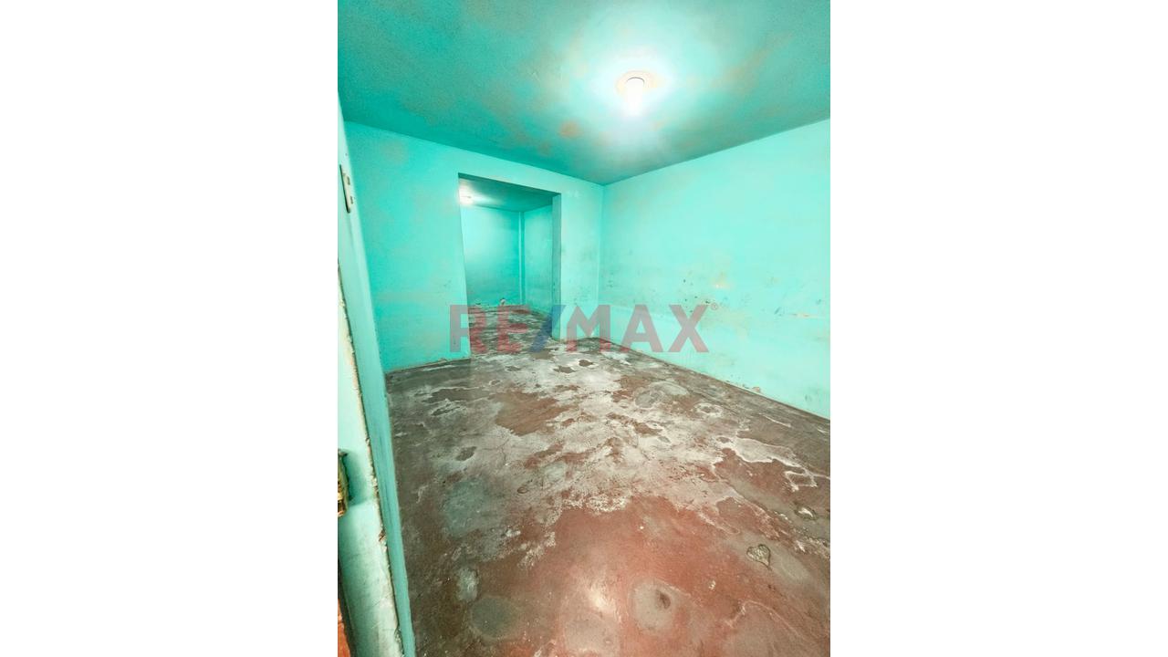 Venta Casa Como Terreno Comercial En Av. Prolongación Javier Prado Ate - 14