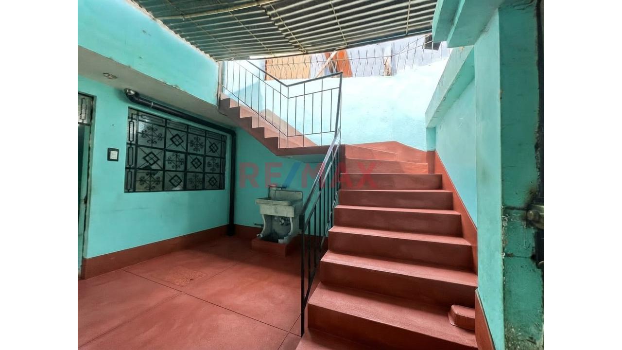 Venta Casa Como Terreno Comercial En Av. Prolongación Javier Prado Ate - 7