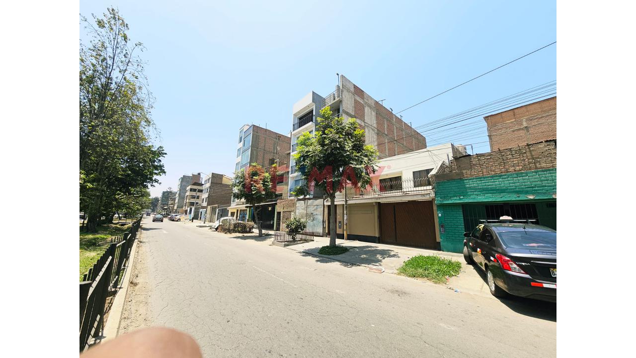 Venta Casa Como Terreno Comercial En Av. Prolongación Javier Prado Ate - 5