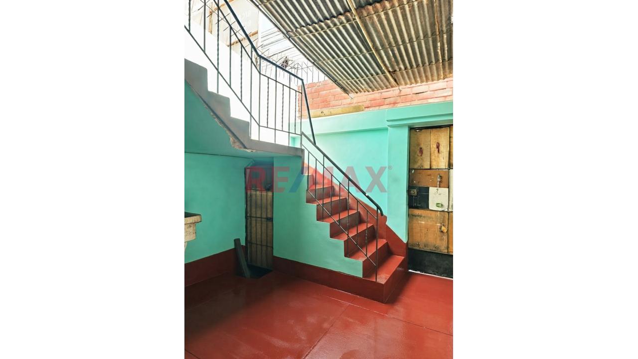 Venta Casa Como Terreno Comercial En Av. Prolongación Javier Prado Ate - 8