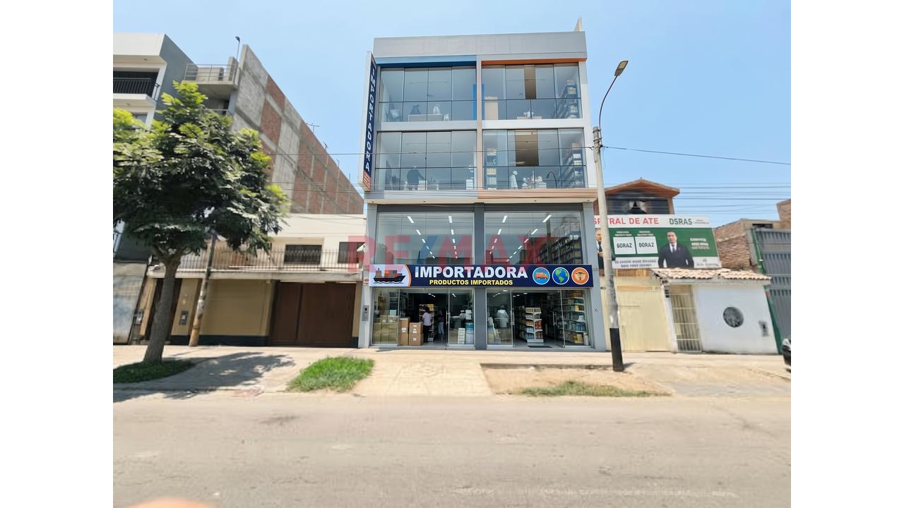 Venta Casa Como Terreno Comercial En Av. Prolongación Javier Prado Ate - 18