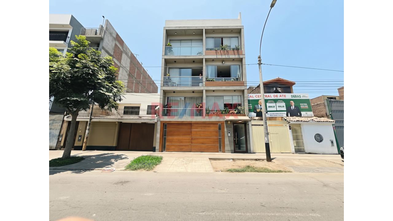 Venta Casa Como Terreno Comercial En Av. Prolongación Javier Prado Ate - 20
