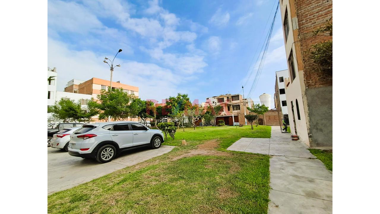 Terreno En Ocasión - Frente A Parque - Alta Mar, La Perla - 2