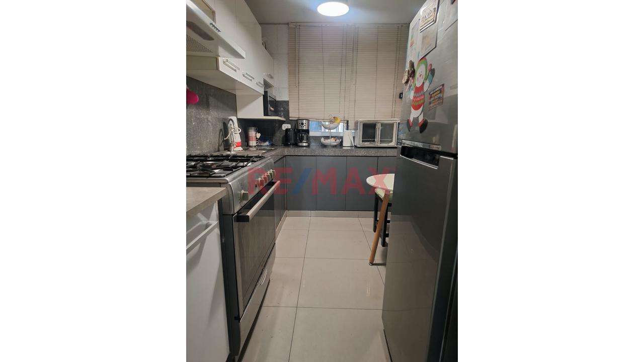 Dpto. Primer Piso Con Terraza - Praderas La Molina — foto 2