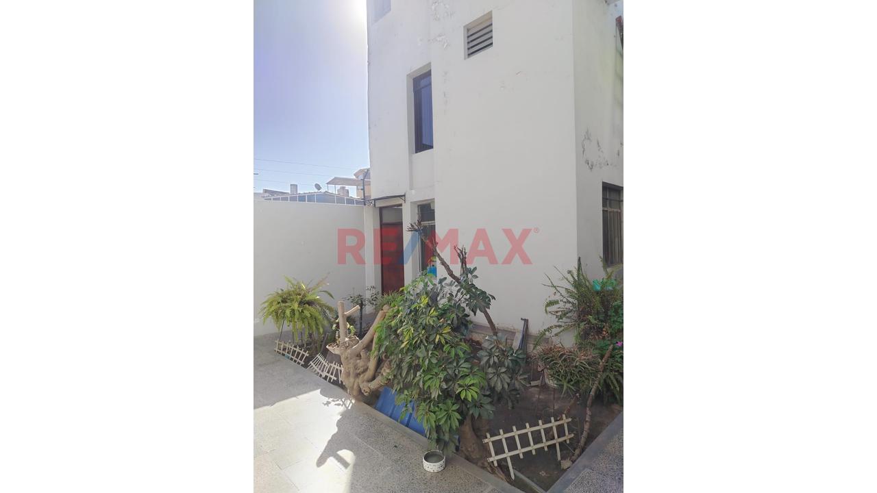 Casa En Venta A Media Cuadra Del Colegio Medico - Ideal Para Vivir Confortablemente, Para Clinica O Proyecto Inmobiliario - Parametro 6 — foto 8