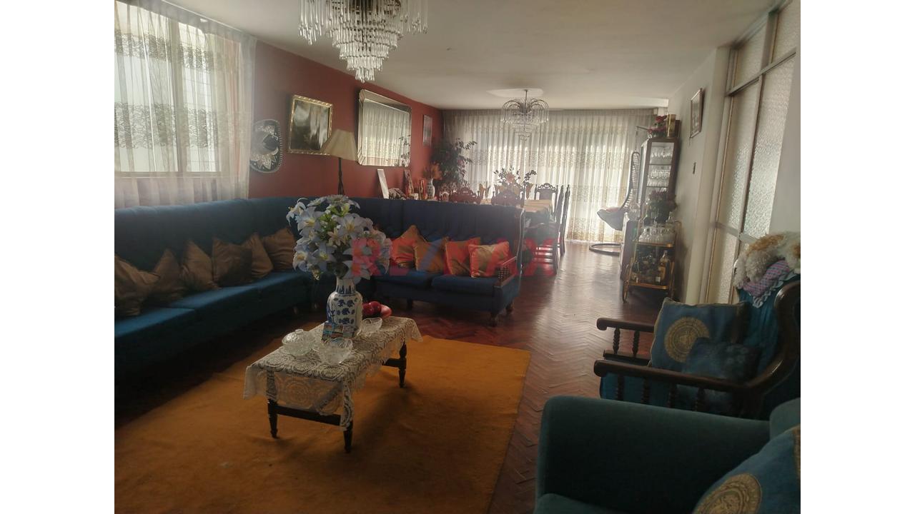 Casa En Venta A Media Cuadra Del Colegio Medico - Ideal Para Vivir Confortablemente, Para Clinica O Proyecto Inmobiliario - Parametro 6 — foto 3