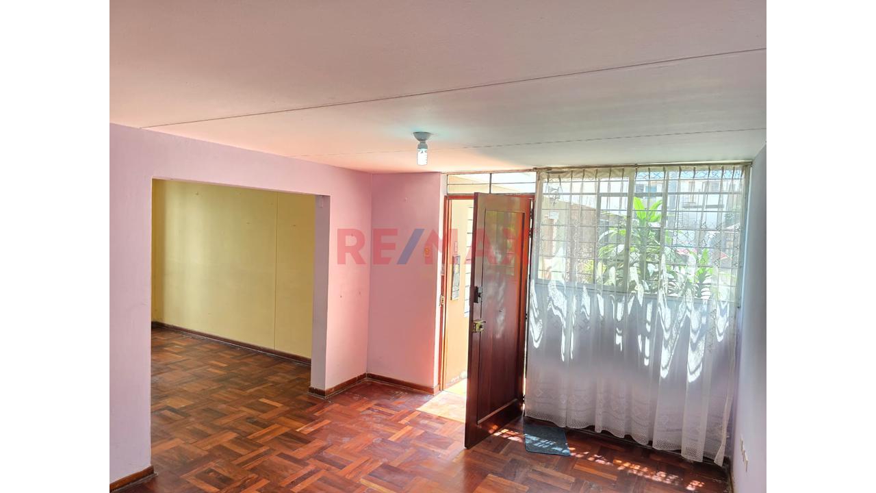 🏡🔥 ¡Oportunidad De Inversión En Chorrillos! Casa De 3 Pisos Por Solo Us$ 100,000 🔥🏡 — foto 4