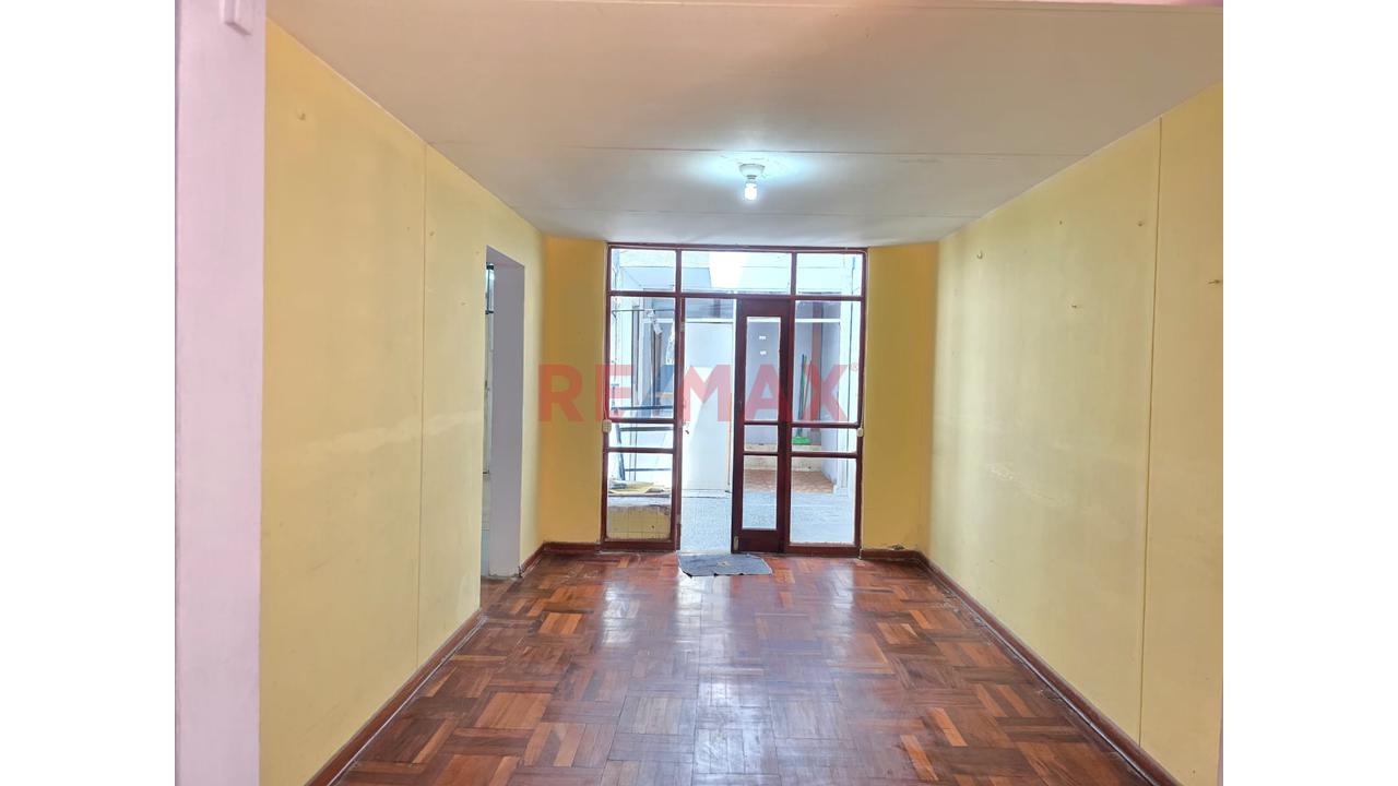 🏡🔥 ¡Oportunidad De Inversión En Chorrillos! Casa De 3 Pisos Por Solo Us$ 100,000 🔥🏡 — foto 5