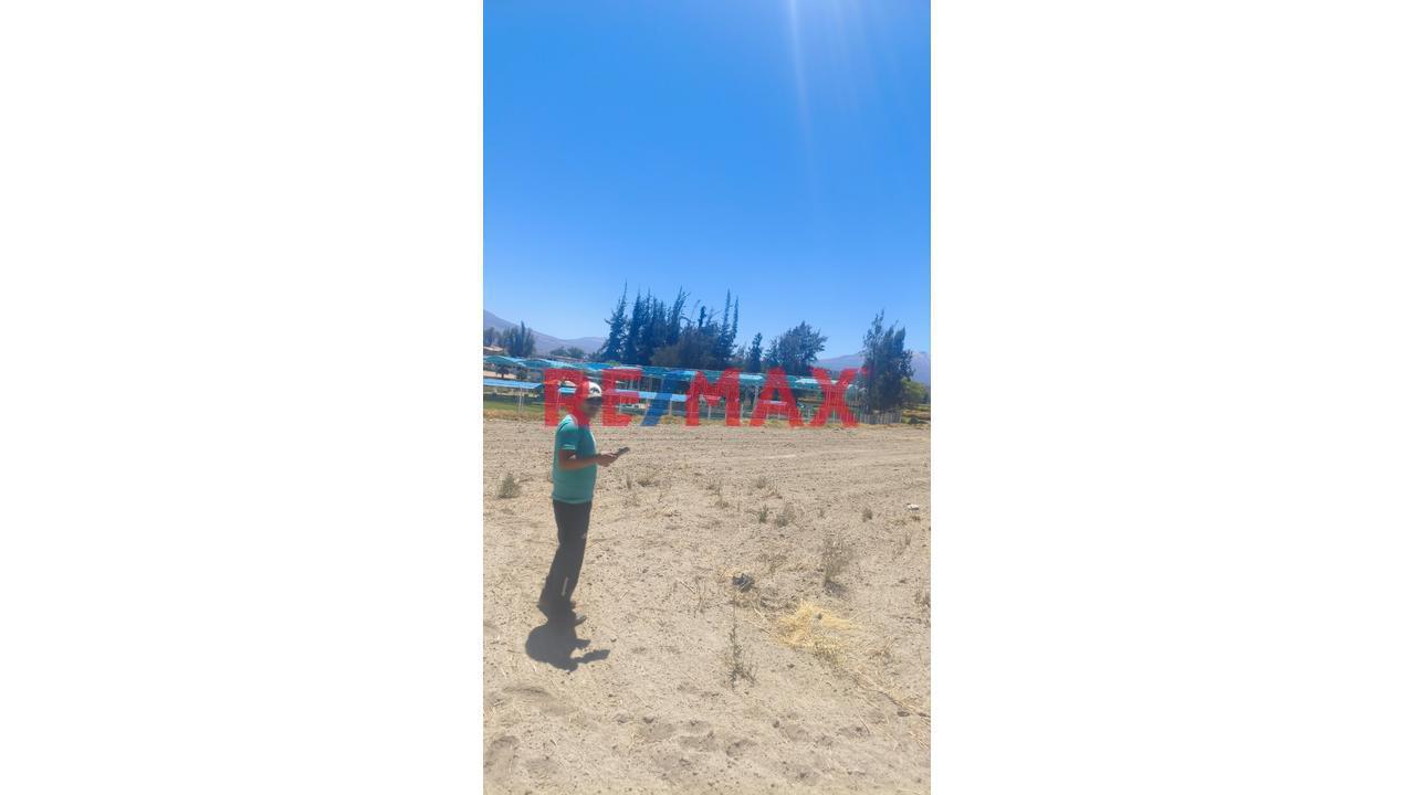 ¡Gran Oportunidad De Inversión! 🏡 Terreno En Venta En Condominio "La Pradera De Bustamante" (Arequipa) - 1