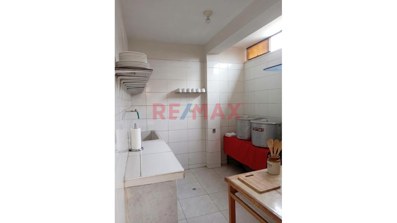 Amplio Departamento 1 Dormitorio, Posibilidad De Hacer 2 Dormitorios Mas Cuadra 40 De Av. Universitaria Los Olivos - 4