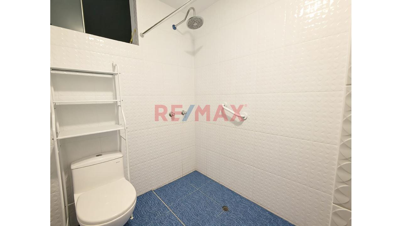 En Alquiler - Amplio Departamento En Primer Piso En Urb. San Roque - Surco — foto 14