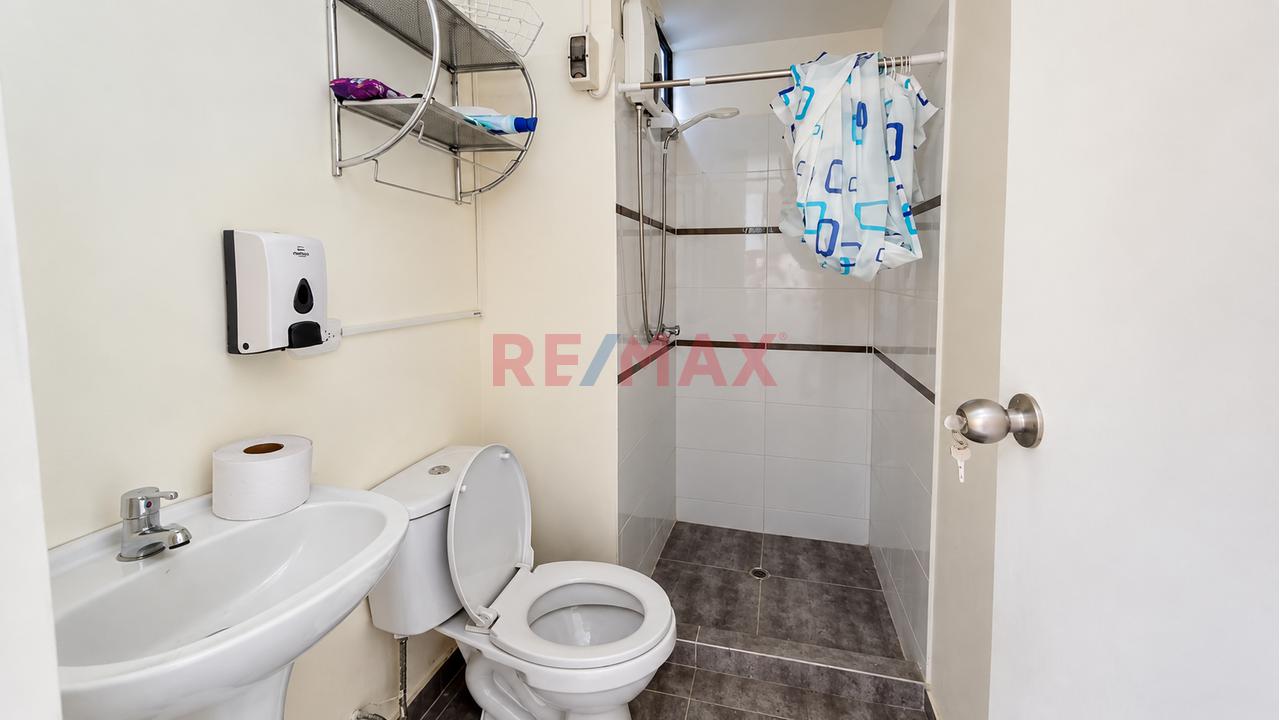 Hermosa Y Amplia Casa Familiar En Alquiler De 2 Pisos + Azotea En Villa Saraja — foto 8