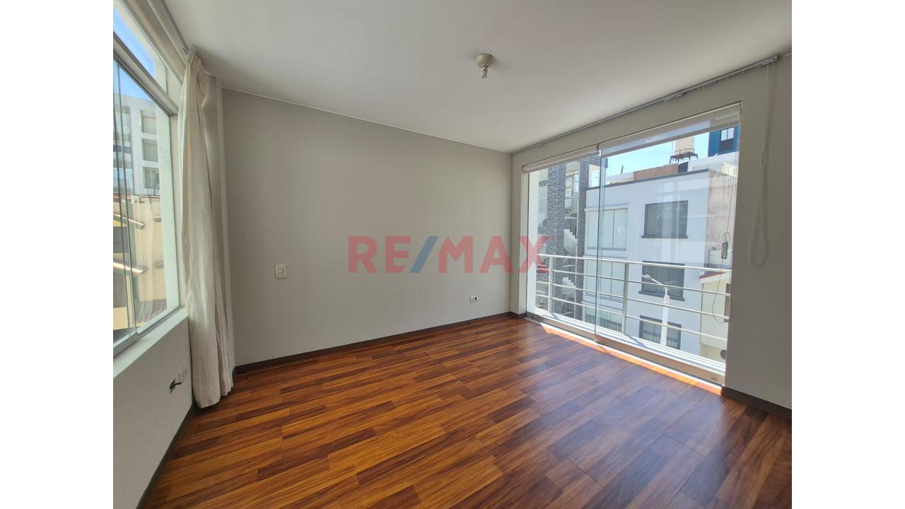 Departamento En Alquiler -Cayma Baja — foto 5