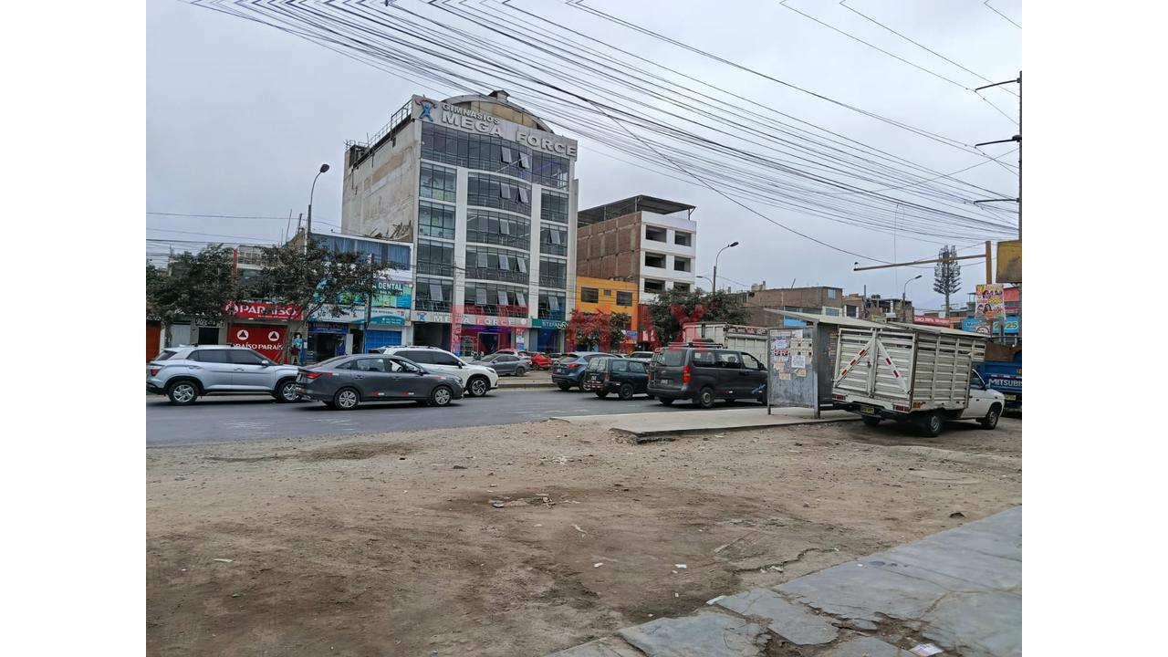 Local Comercial En Alquiler 1Er Piso - 3