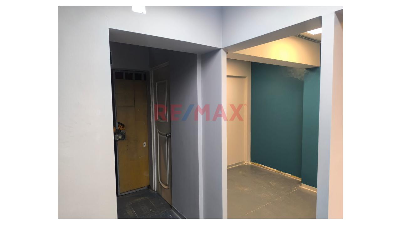 🏢 ¡Local En Alquiler En Surco! | ¡El Espacio Ideal Para Tu Negocio! - 3