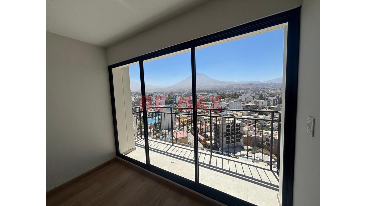 ¡Moderno Departamento De 2 Dormitorios Con Vista Panorámica – Av. Metropolitana! — foto 13