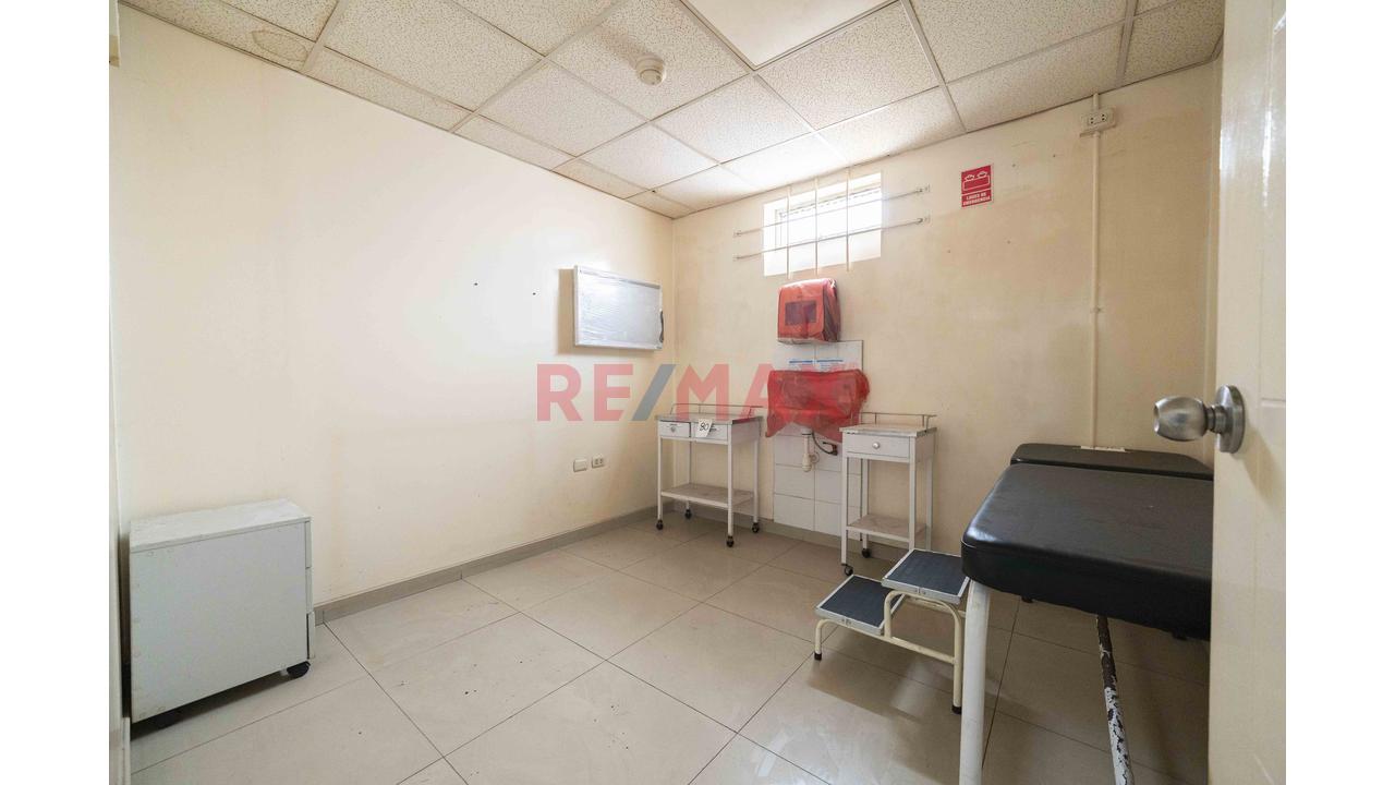 Vendo Local Comercial De 851 M² En El Corazón Comercial De Barranca – Zonificación Ci - 15