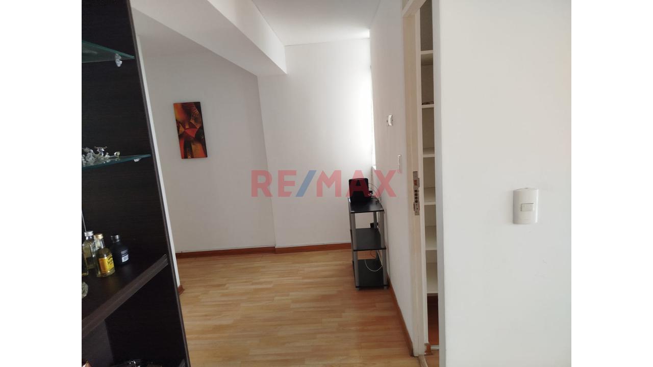 Se Vende Dpto En Pueblo Libre 9No Piso — foto 4