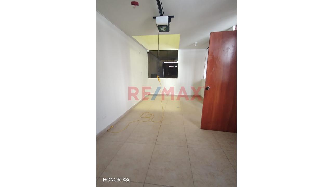 Alquilo Departamento 1Er Piso Con Cochera En Socabaya — foto 6