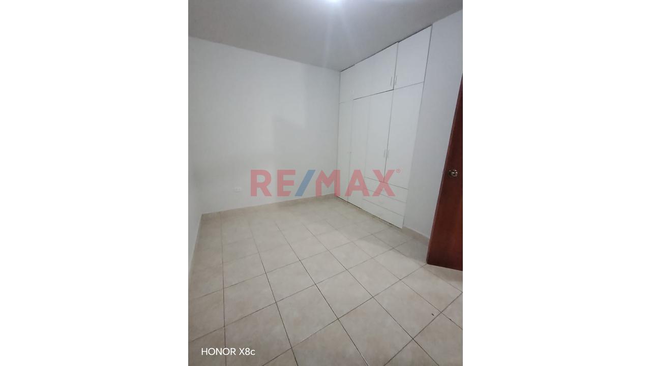 Alquilo Departamento 1Er Piso Con Cochera En Socabaya — foto 2