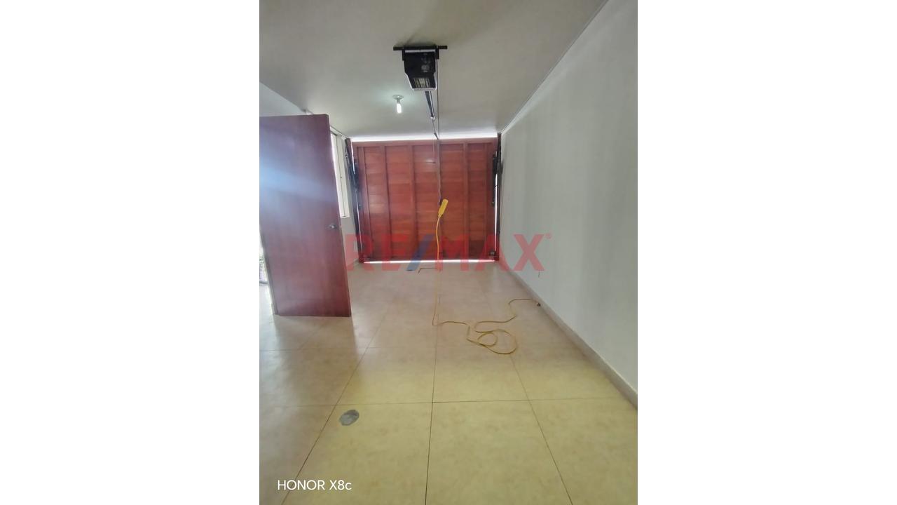 Alquilo Departamento 1Er Piso Con Cochera En Socabaya — foto 12