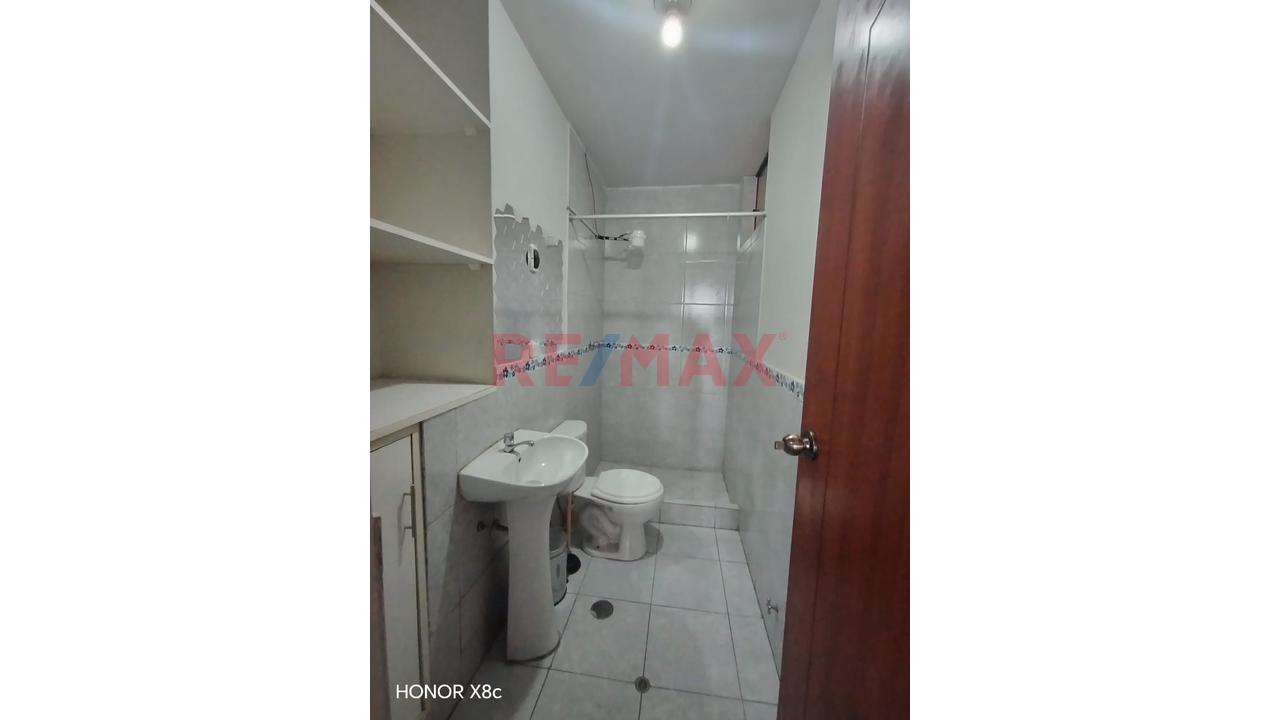 Alquilo Departamento 1Er Piso Con Cochera En Socabaya — foto 9