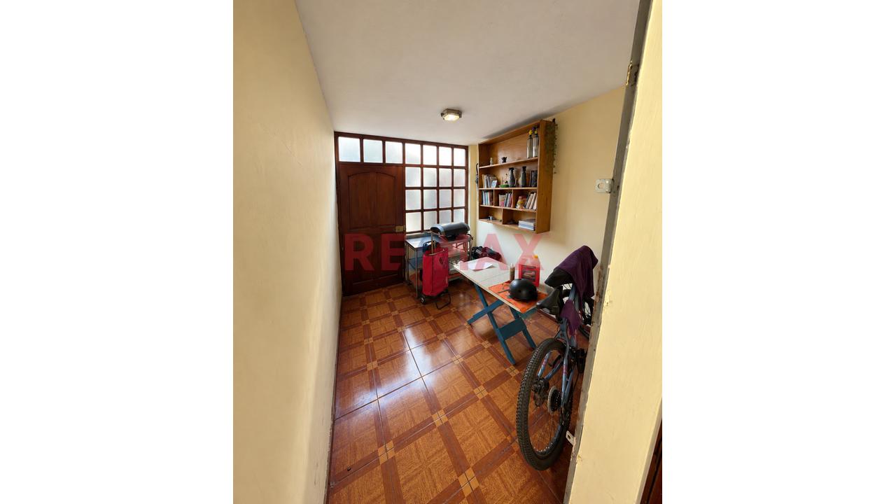 Casa Frente A Parque En Urb. El Palacio Ii – Sachaca | 200 M² — foto 3