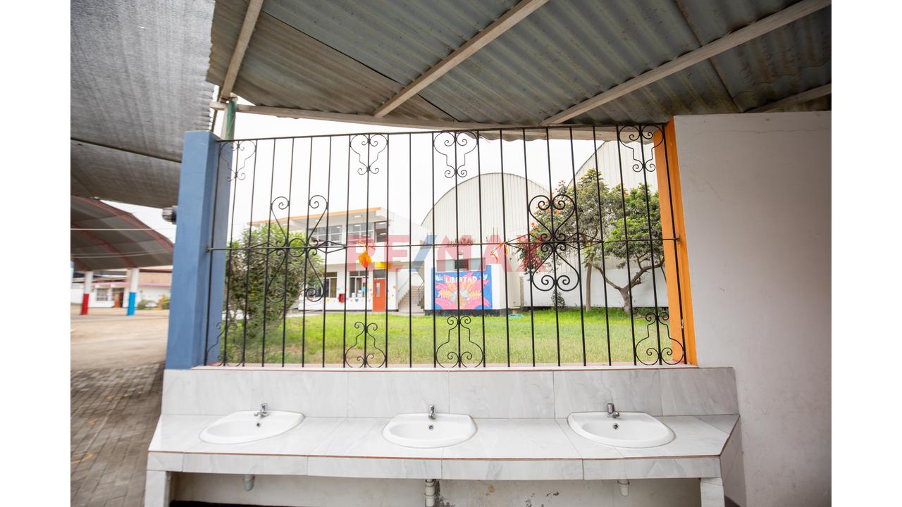 Se Vende Colegio En Puente Piedra – Excelente Oportunidad De Inversión 3854 Mts2 Total Y 1622 Mts2 Construida - 16