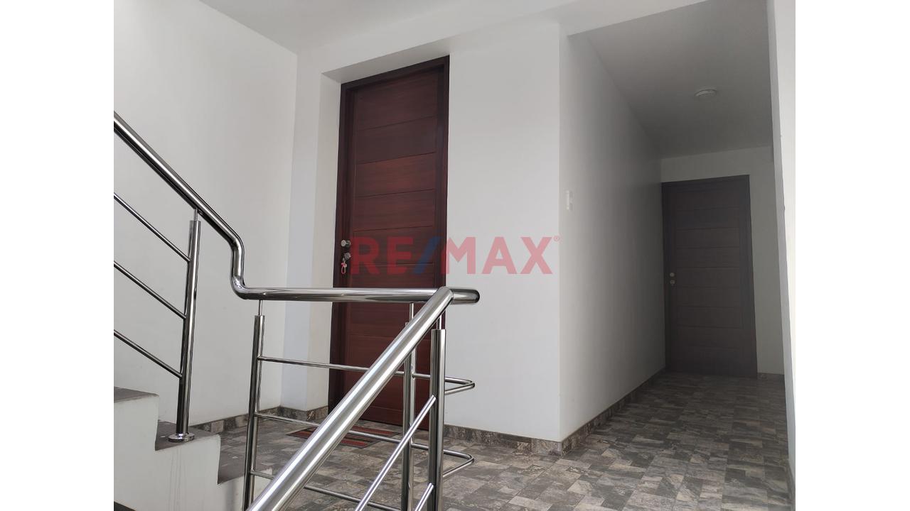 🏡🔥Ocasion Casa En Esquina!!! ¡Oportunidad Única De Inversión En Puente Piedra! - ✨ ¡Vive, Emprende Y Genera Ingresos En Una Sola Propiedad! — foto 8