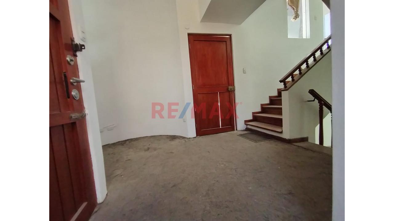 🏡 Se Vende Amplia Casa En Urbanización - Cayma — foto 15
